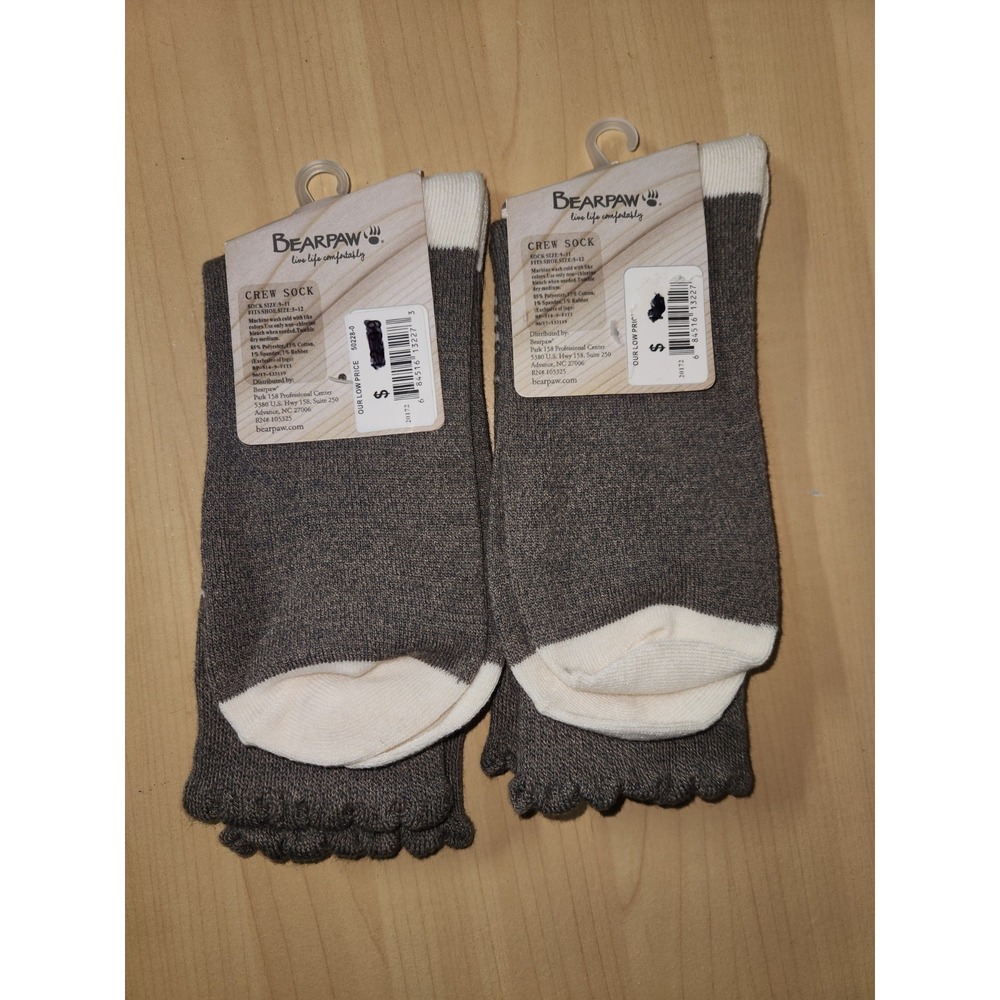 2 Packs~Women's Bearpaw Super Soft Crew Snowflake Socks Shoe Sz 5-12~NEW W/ Tags - Picture 2 of 4